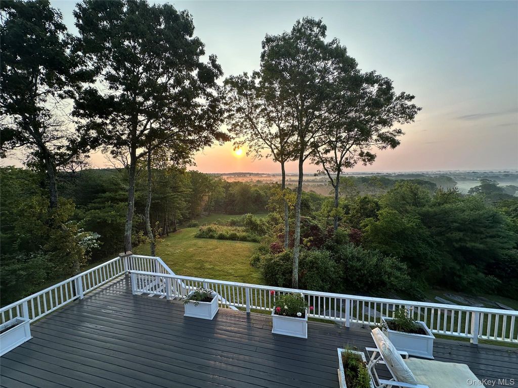 Photo of 972 Noyack Path, Water Mill, NY 11976 (MLS # 922002)