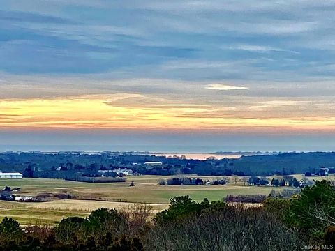 972 Noyack Path Water Mill NY 11976