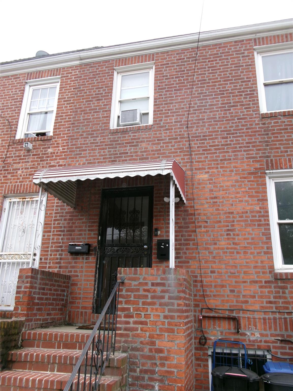 Fresh Meadow Lane 1, Flushing, Queens, NY - 1 Bedrooms  
1 Bathrooms  
4 Rooms - 