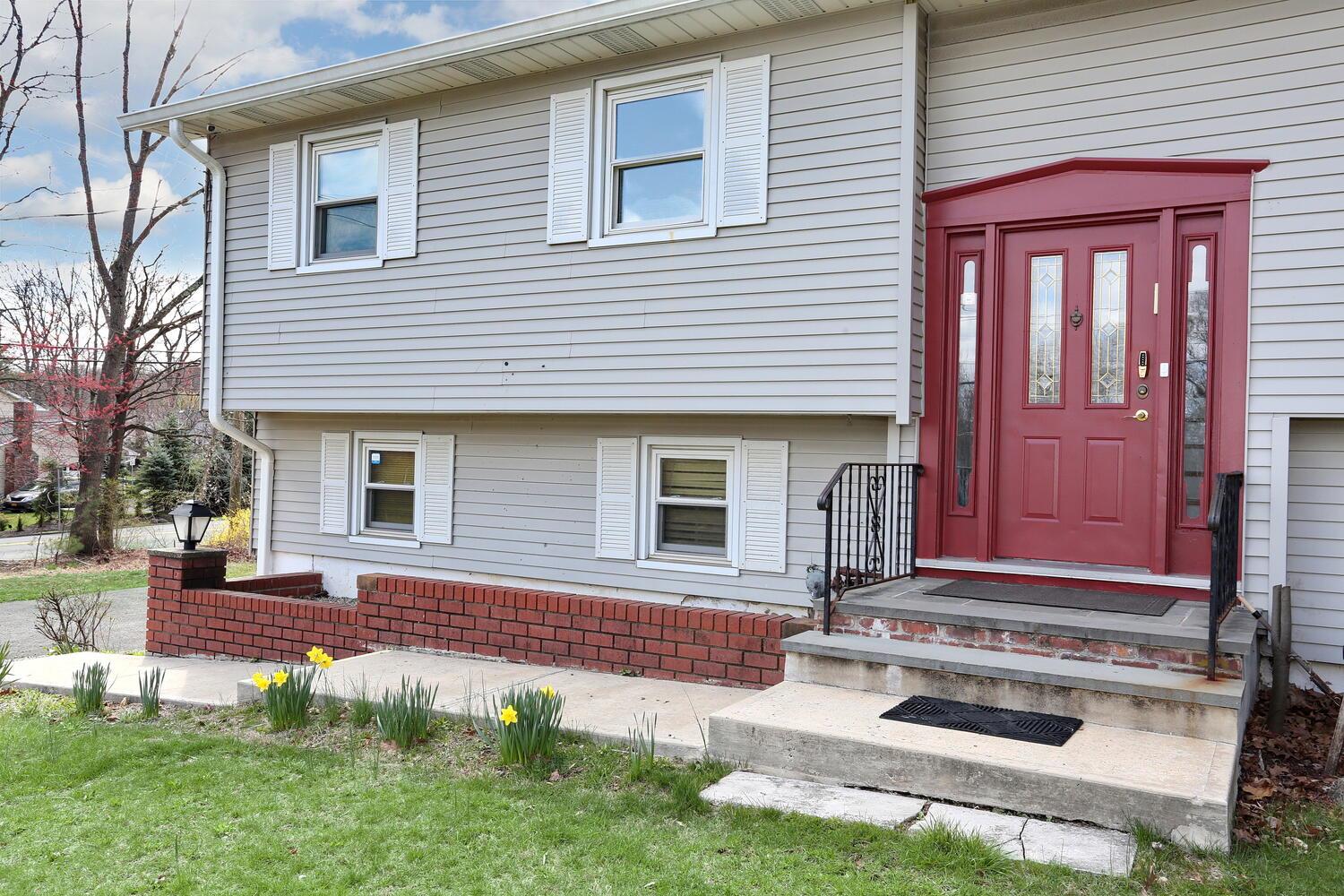 1 W Burda Place, New City, New York image 3