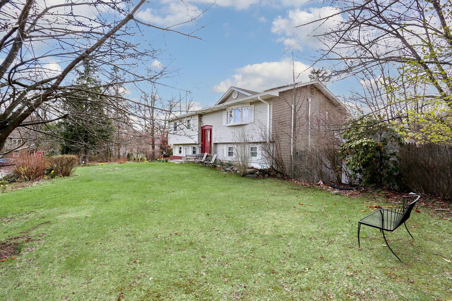 1 W Burda Place, New City, New York image 9