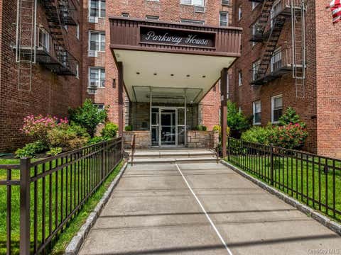 Homes For Sale - 61 Bronx River Road #3B<br/> Yonkers, NY 10704