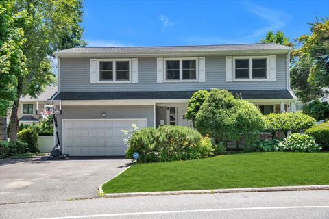 94 Fairview Avenue Great Neck NY 11023