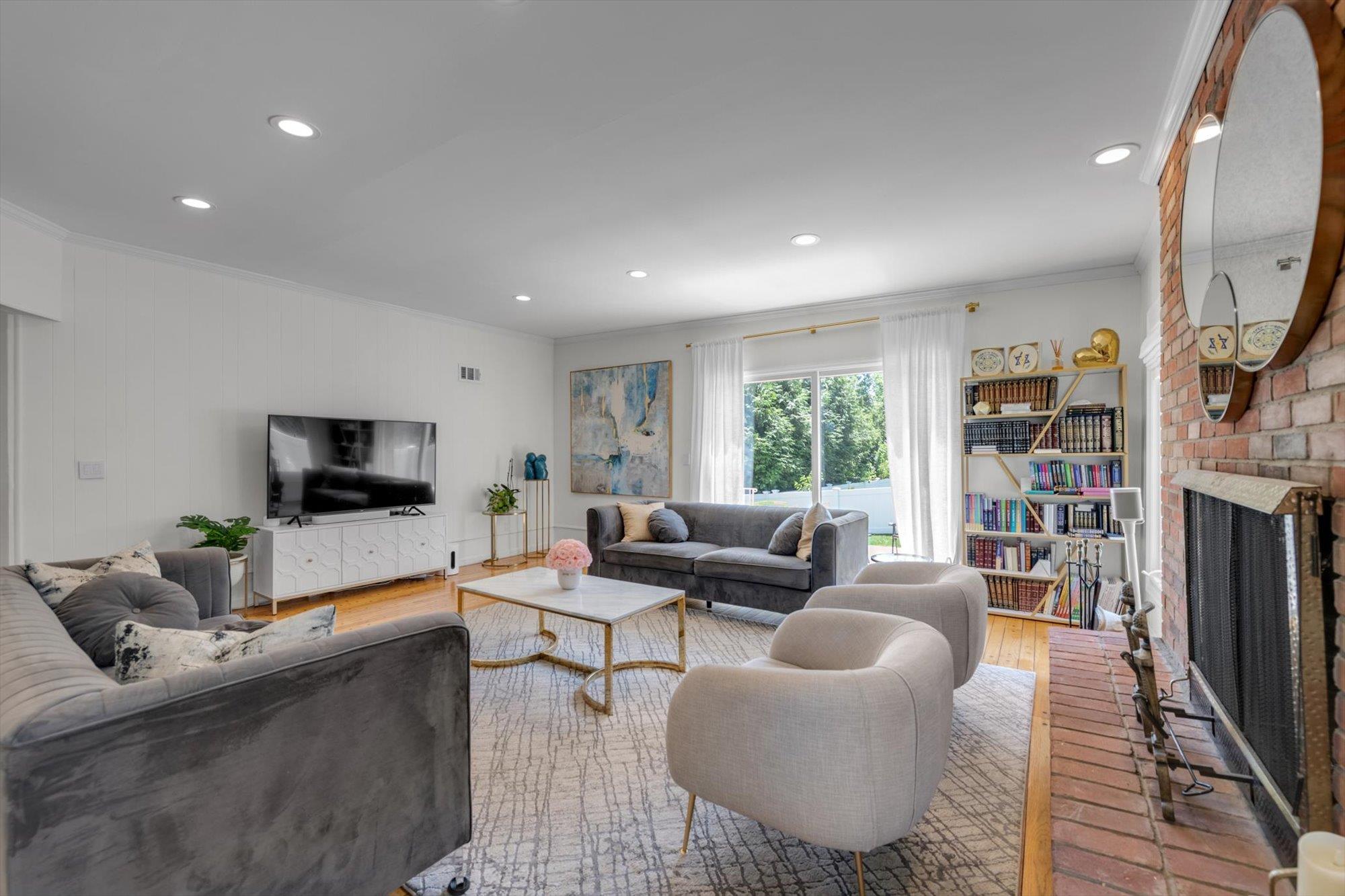 94 Fairview Avenue
