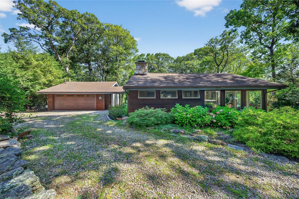 Photo of 35 Deer Path Road, Tuxedo Park, NY 10987 (MLS # 920563)