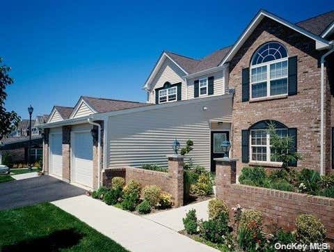 Condo For Rent - 185 Overlook Drive #185<br/> Farmingville, NY 11738