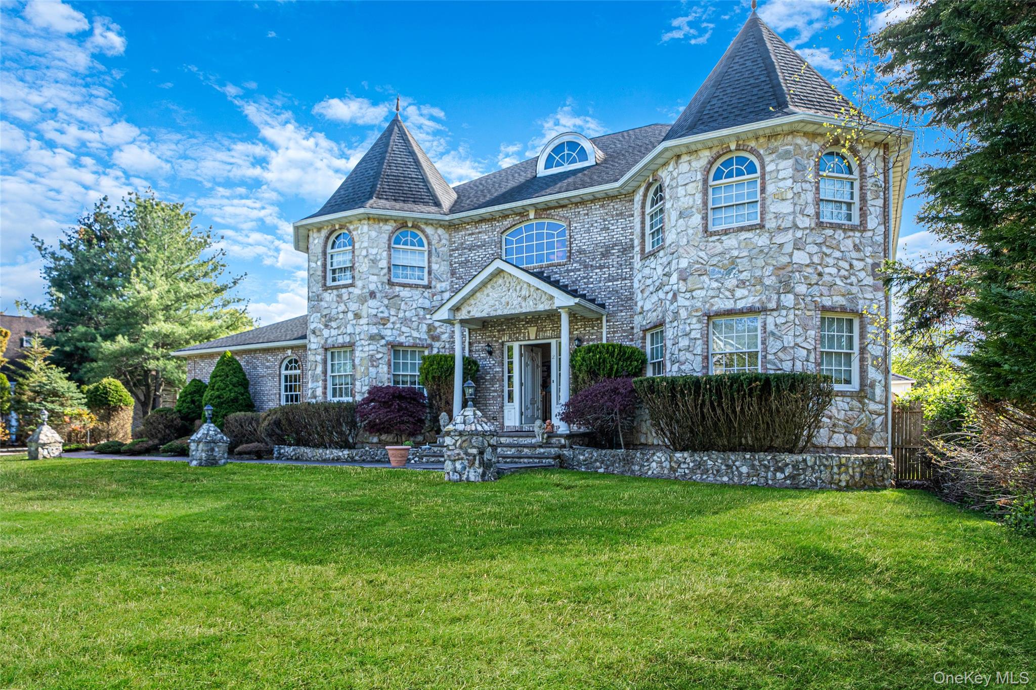 2 Deepwells Lane