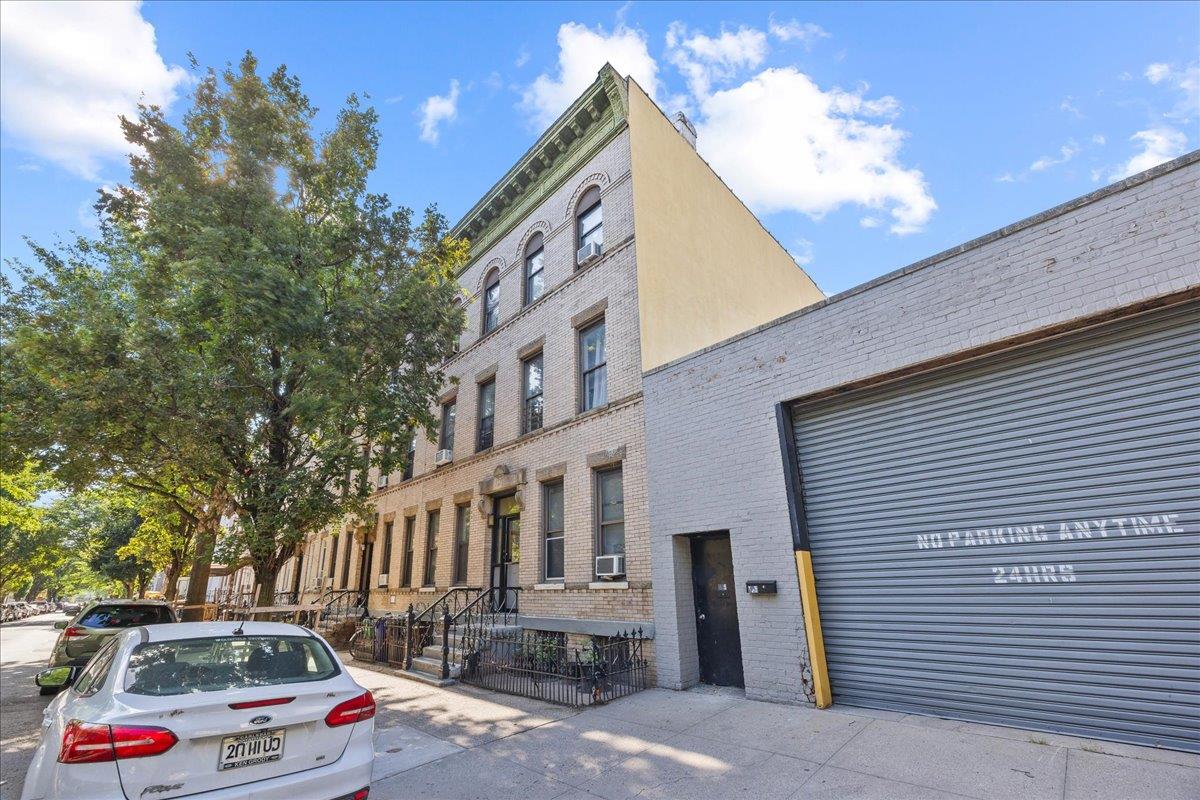 125 Freeman Street
