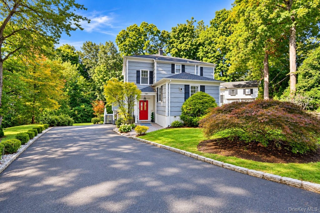 Photo of 161 Burkewood Road, Mount Vernon, NY 10552 (MLS # 1058017)