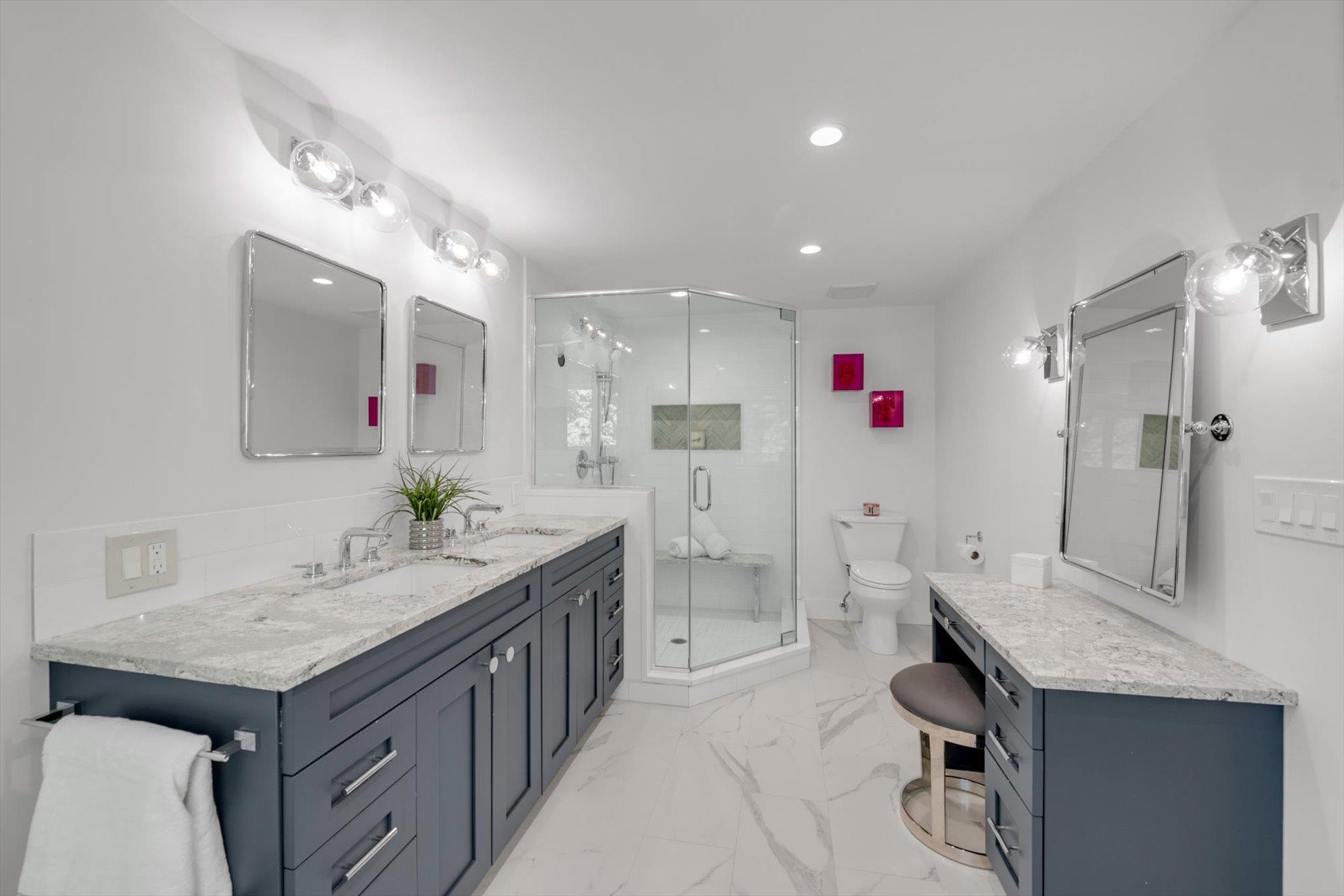19 Morewood Oaks, Port Washington, New York image 22