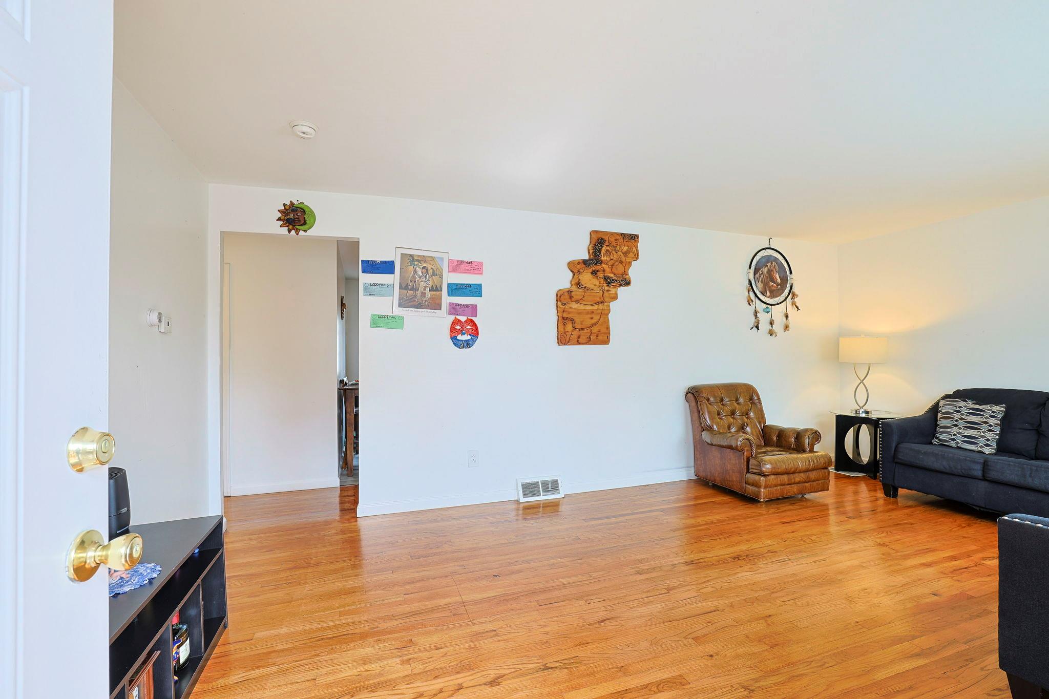 23 Willow Place, Middletown, New York image 4