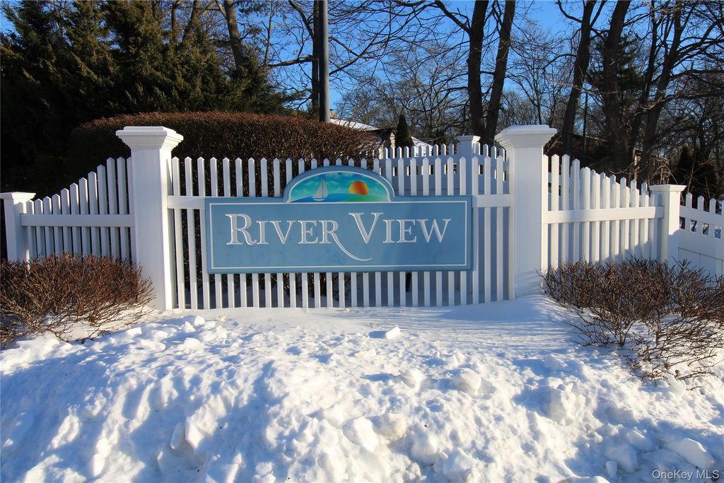 Photo of 134 Jackie Court, Patchogue, NY 11772 (MLS # 957420)