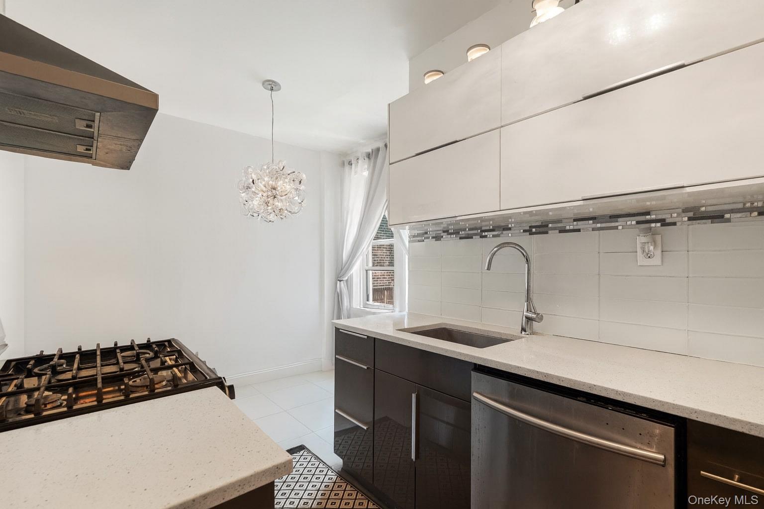 1440 Midland Avenue 1D