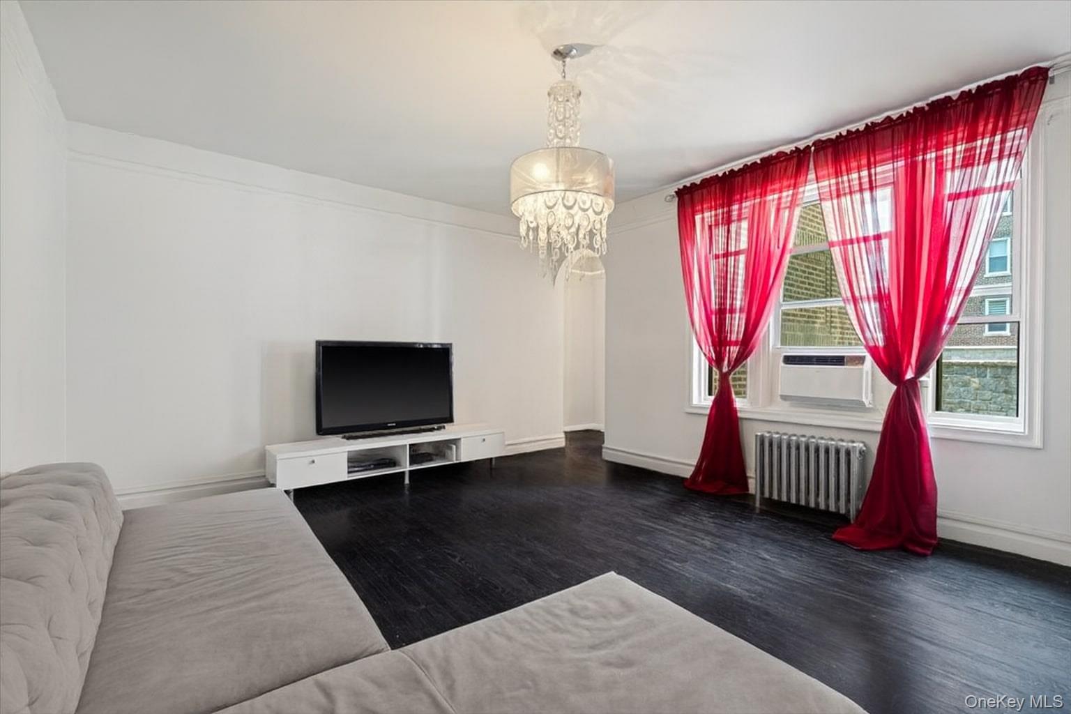 1440 Midland Avenue 1D