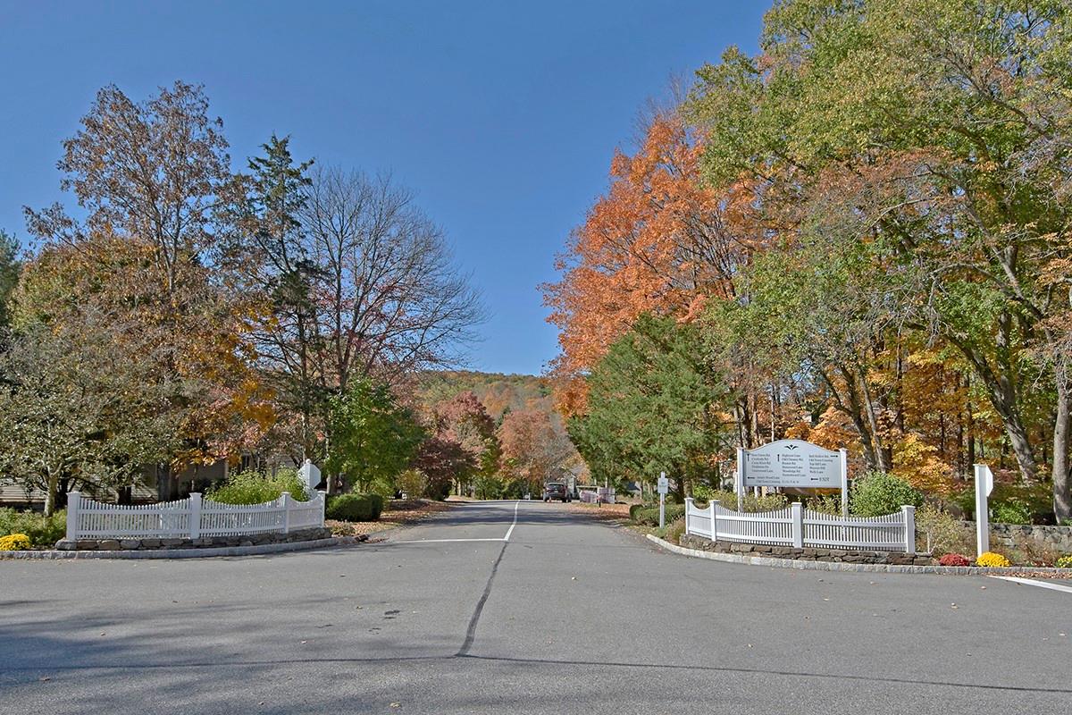 40 Weavers Hill, Mount Kisco, New York image 24