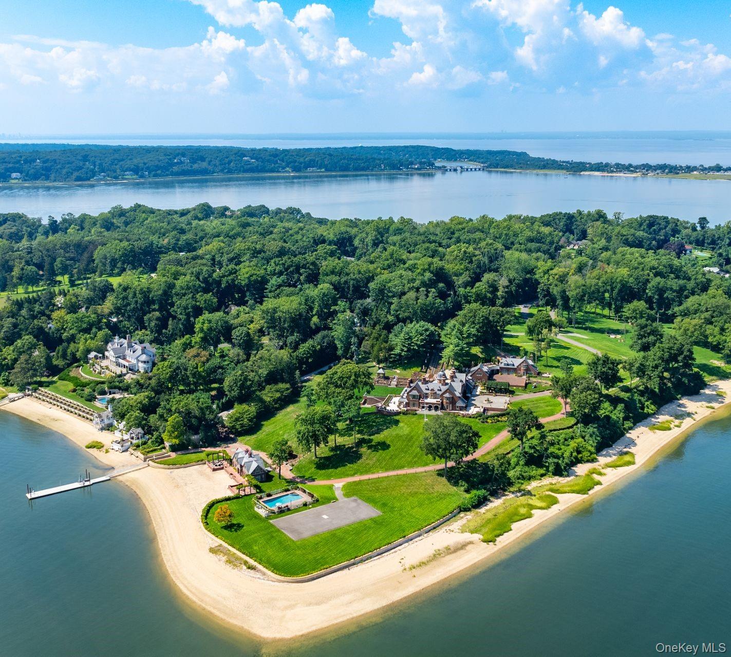 Centre Island, New York 11771, United States, 11 Bedrooms Bedrooms, ,18 BathroomsBathrooms,Residential,Active,125910