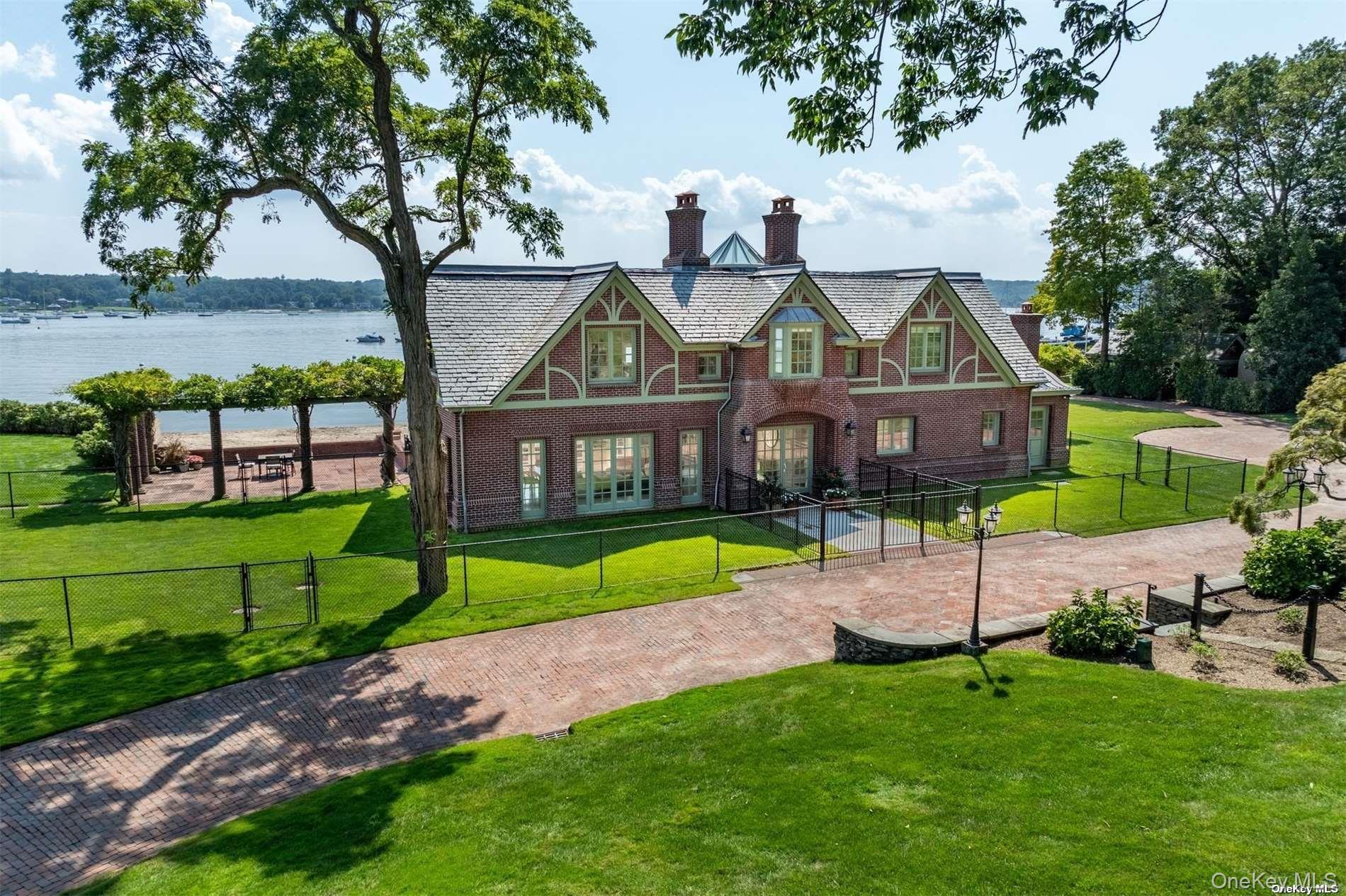 Centre Island, New York 11771, United States, 11 Bedrooms Bedrooms, ,18 BathroomsBathrooms,Residential,Active,125910