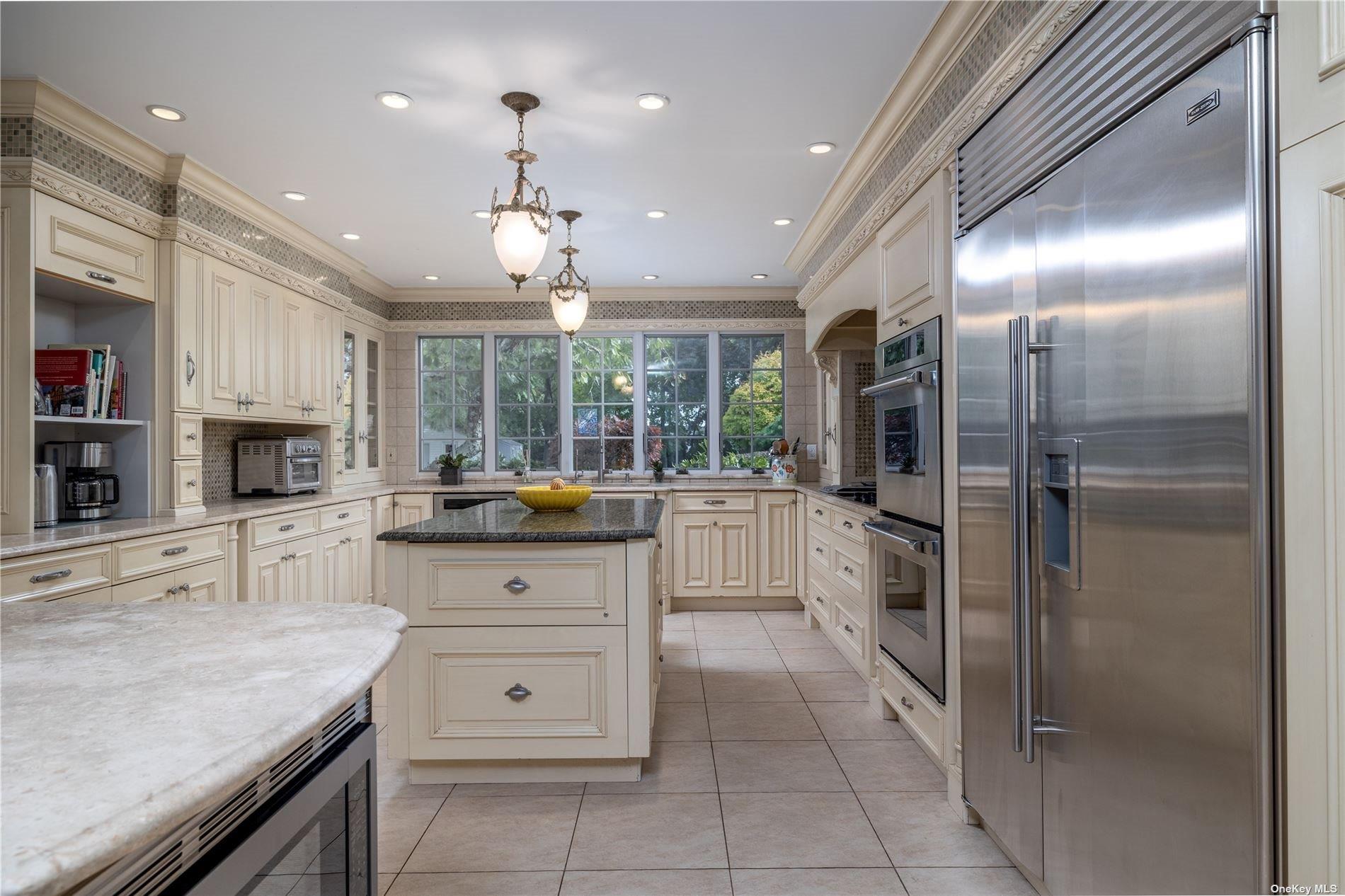 333 N Village Avenue, Rockville Centre, New York image 6