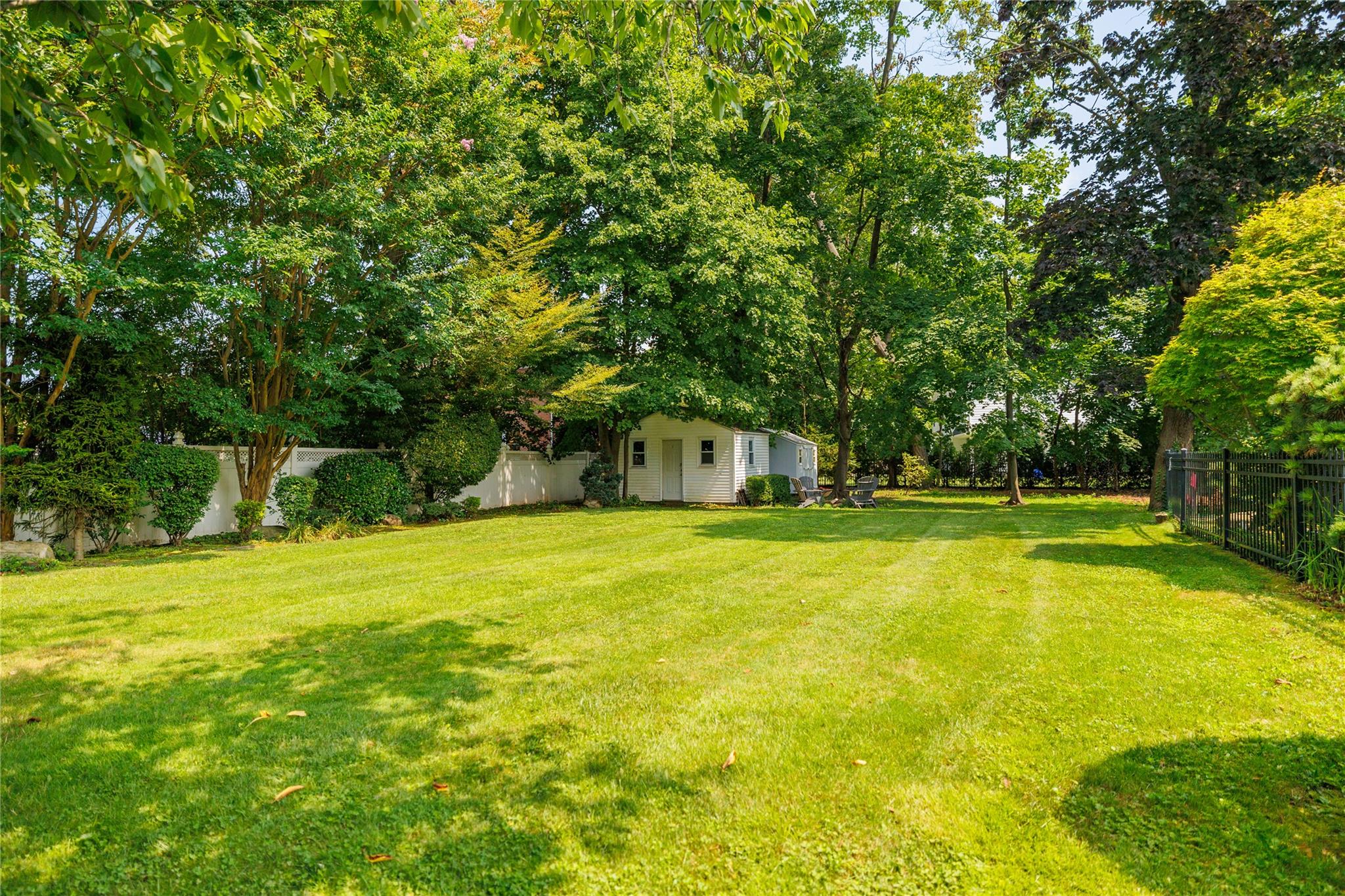 333 N Village Avenue, Rockville Centre, New York image 39