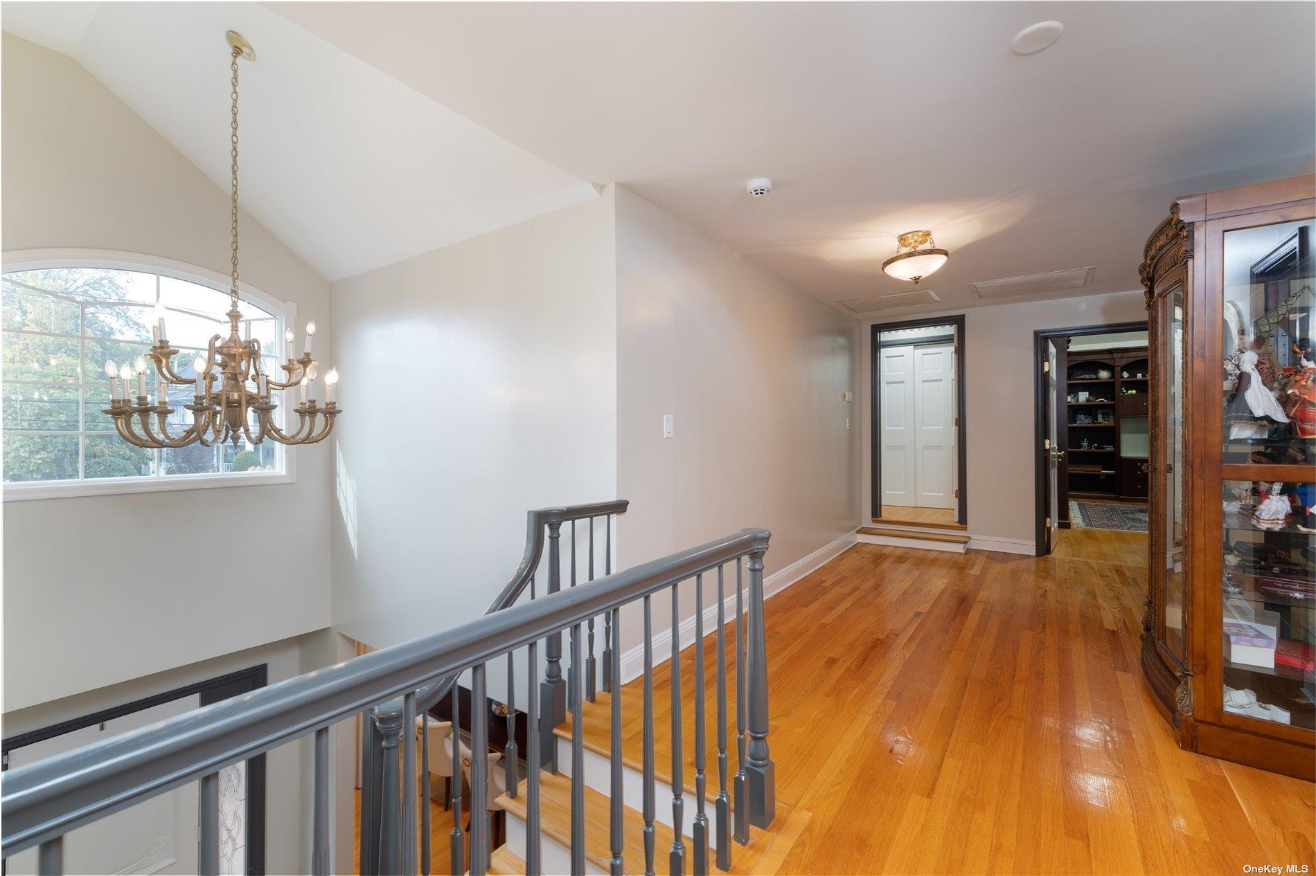 333 N Village Avenue, Rockville Centre, New York image 17