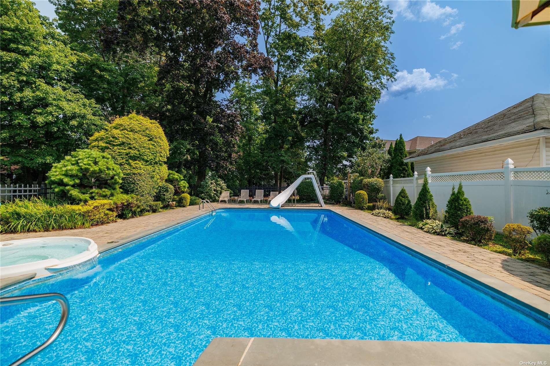 333 N Village Avenue, Rockville Centre, New York image 29