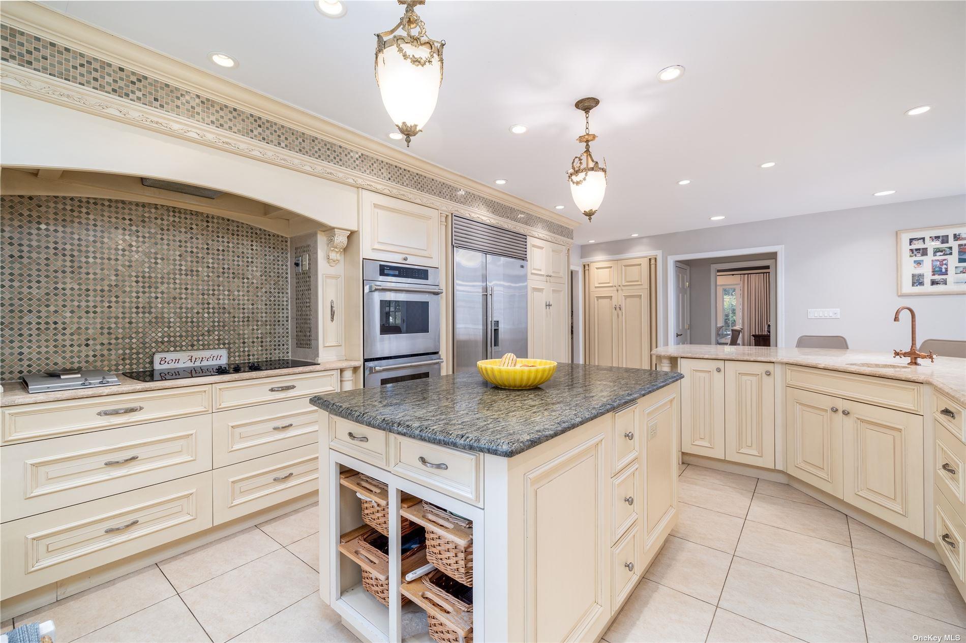 333 N Village Avenue, Rockville Centre, New York image 8