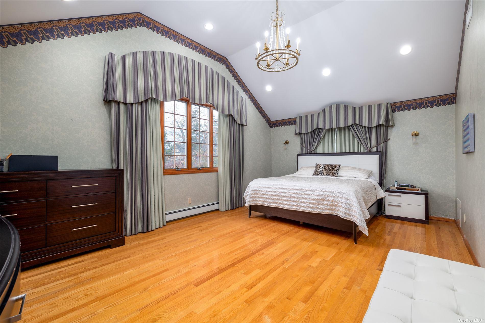 333 N Village Avenue, Rockville Centre, New York image 18