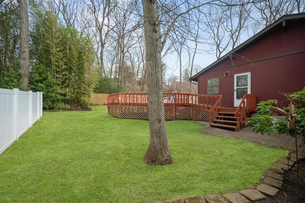 27 Cleveland Street, Nesconset, New York image 4
