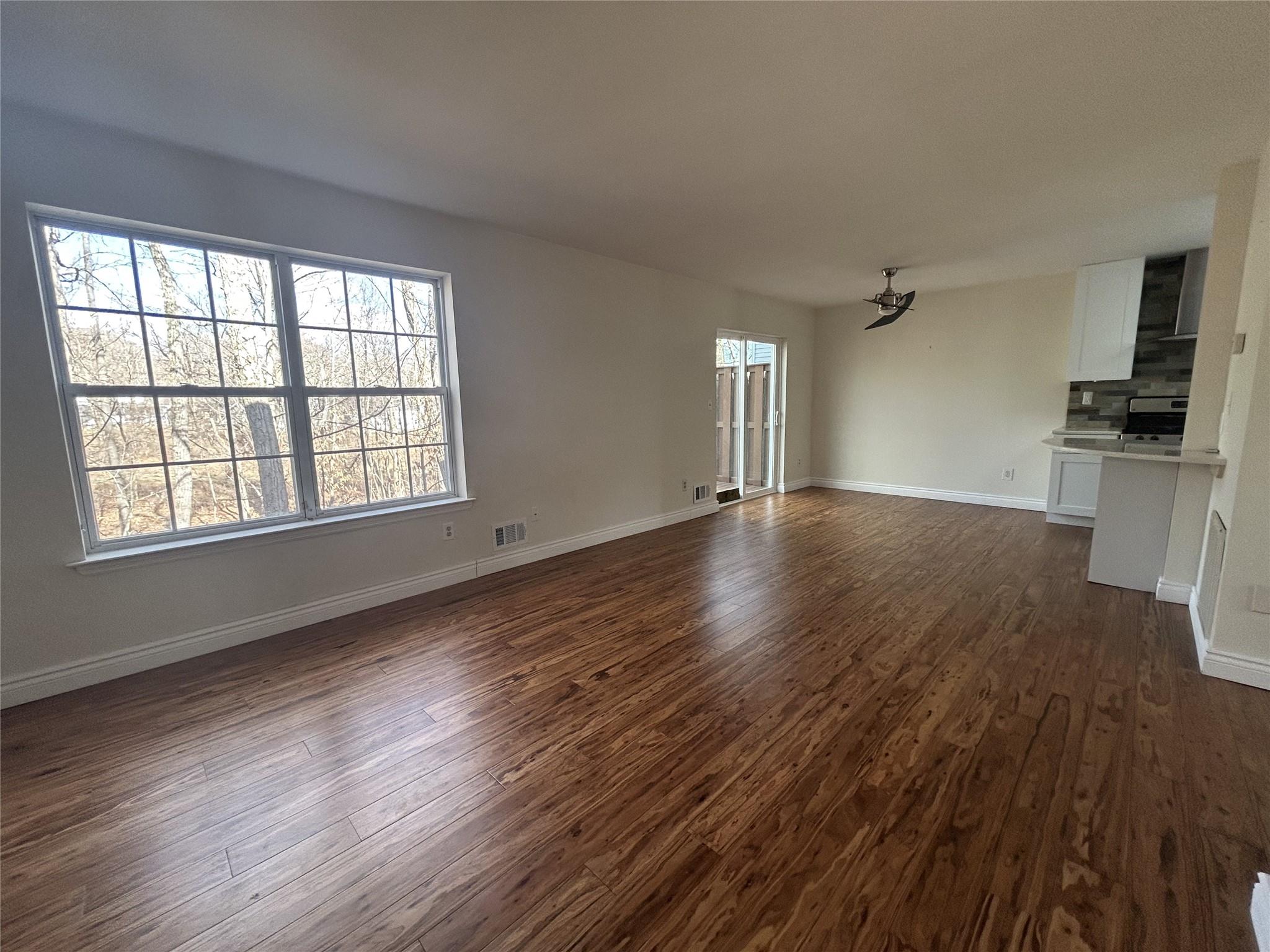 20 Woodbine Drive, Highland Mills, New York image 7
