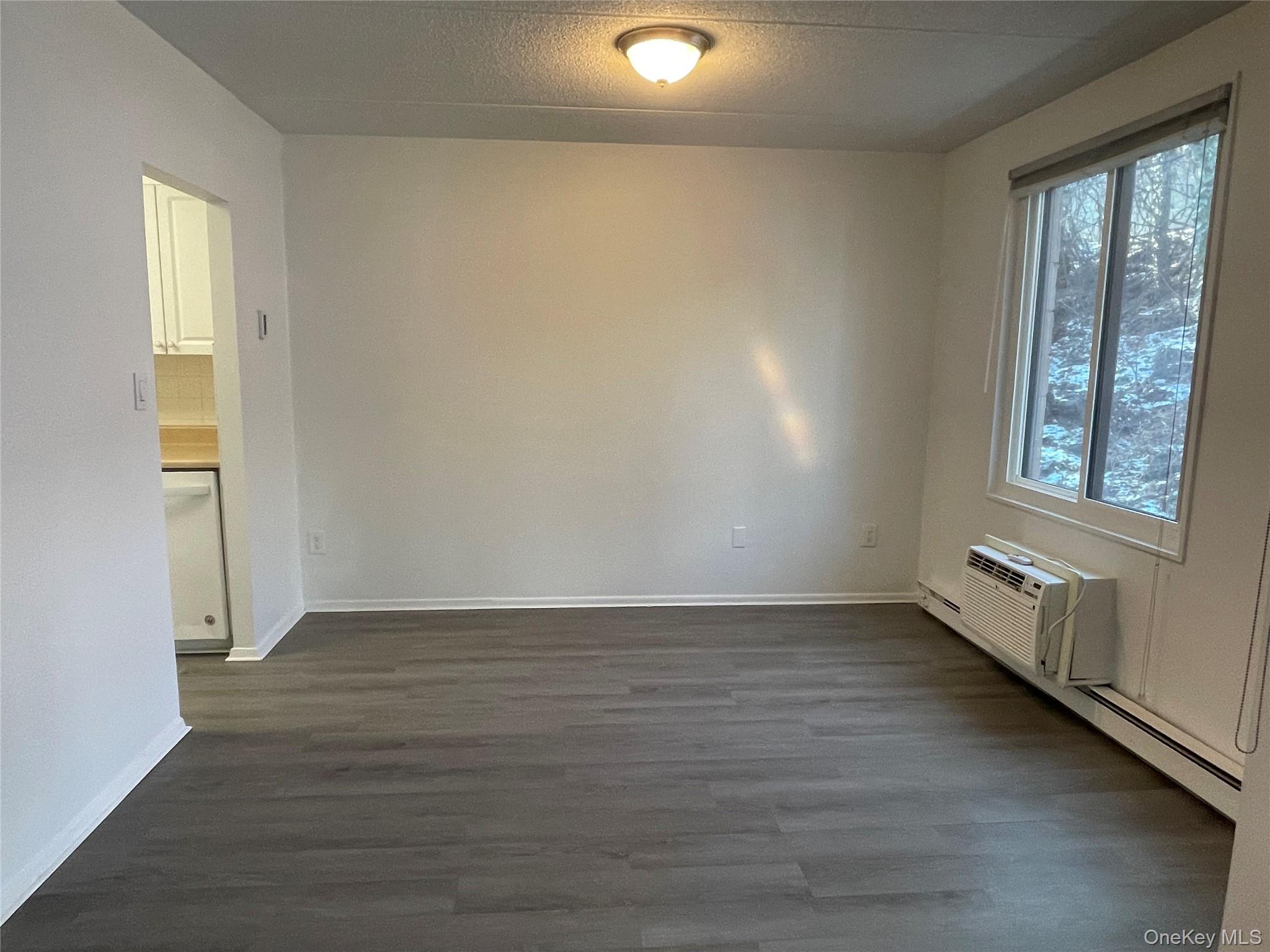 130 Colonial Parkway 3D