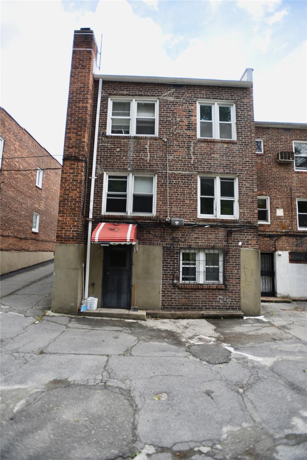 6848 Selfridge Street, Forest Hills, New York image 2