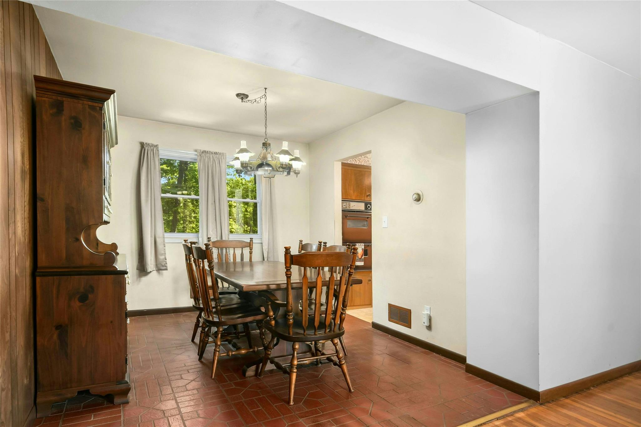 54 Schuyler Drive, Commack, New York image 7