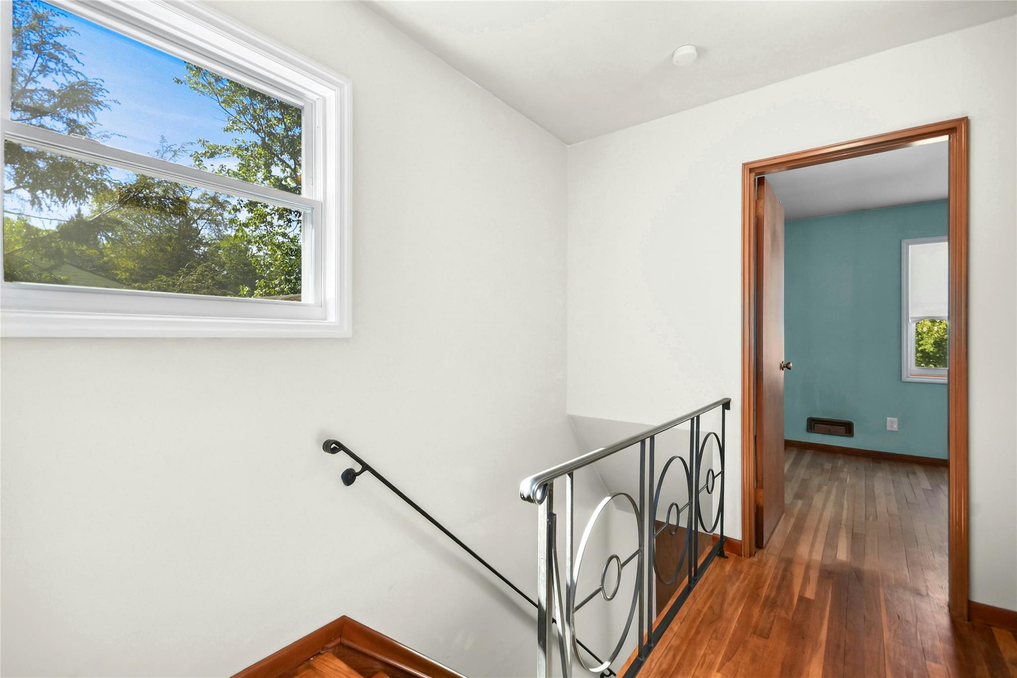 54 Schuyler Drive, Commack, New York image 18