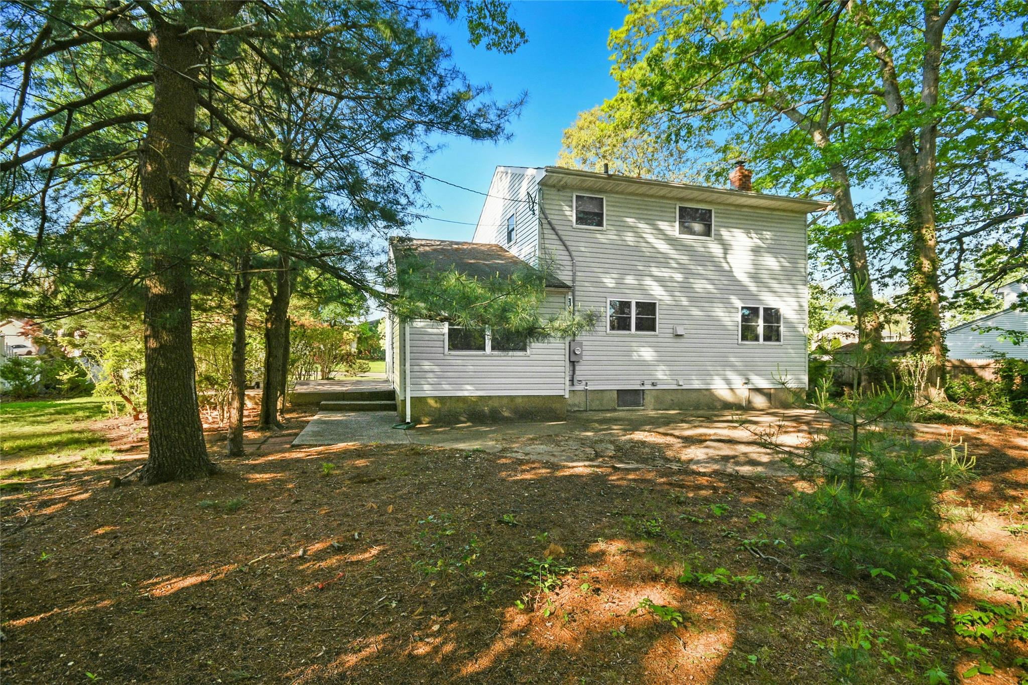 54 Schuyler Drive, Commack, New York image 23