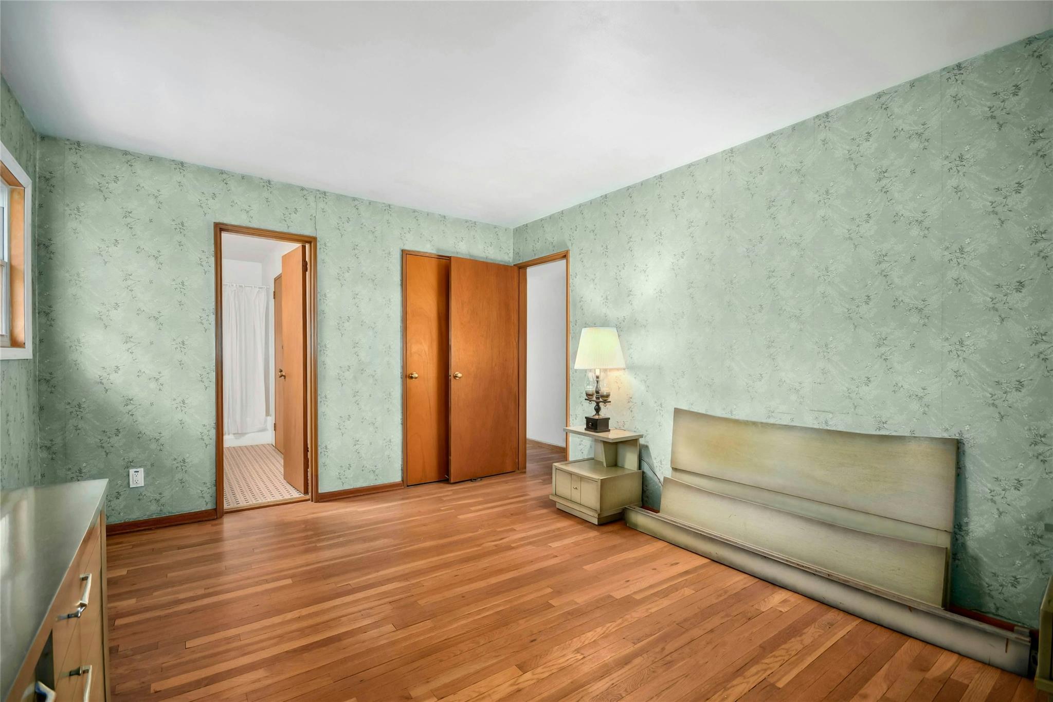 54 Schuyler Drive, Commack, New York image 14