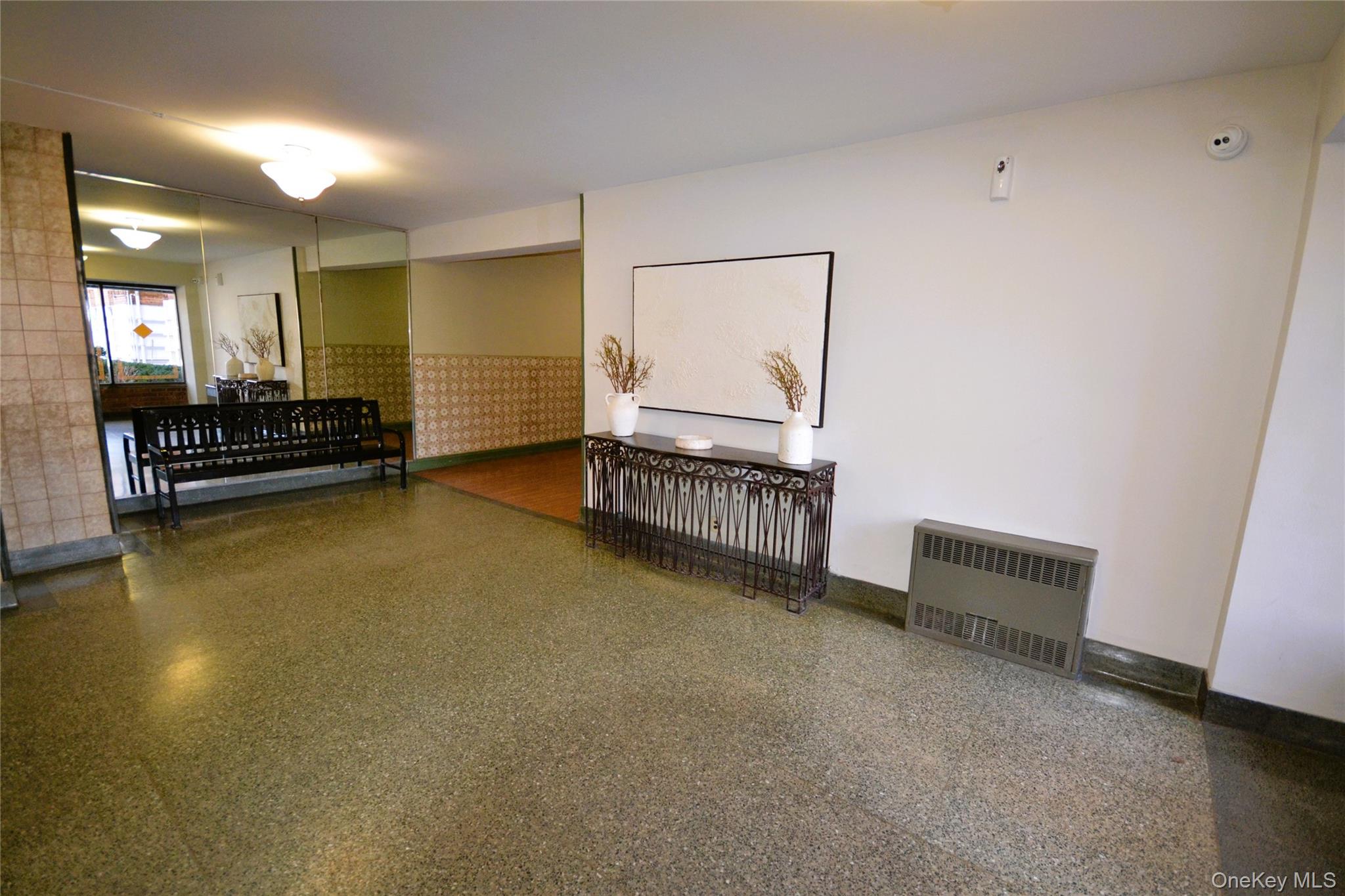 247 Parkview Avenue 6M