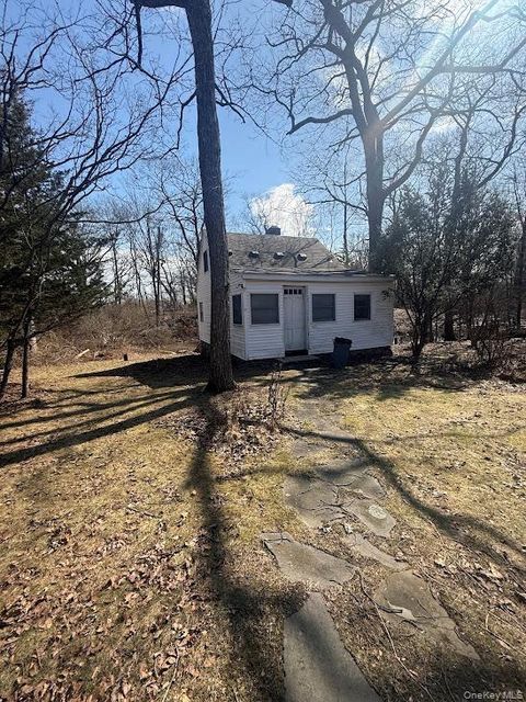 Homes For Sale - 429 Rye Hill Road<br/> Monroe, NY 10950