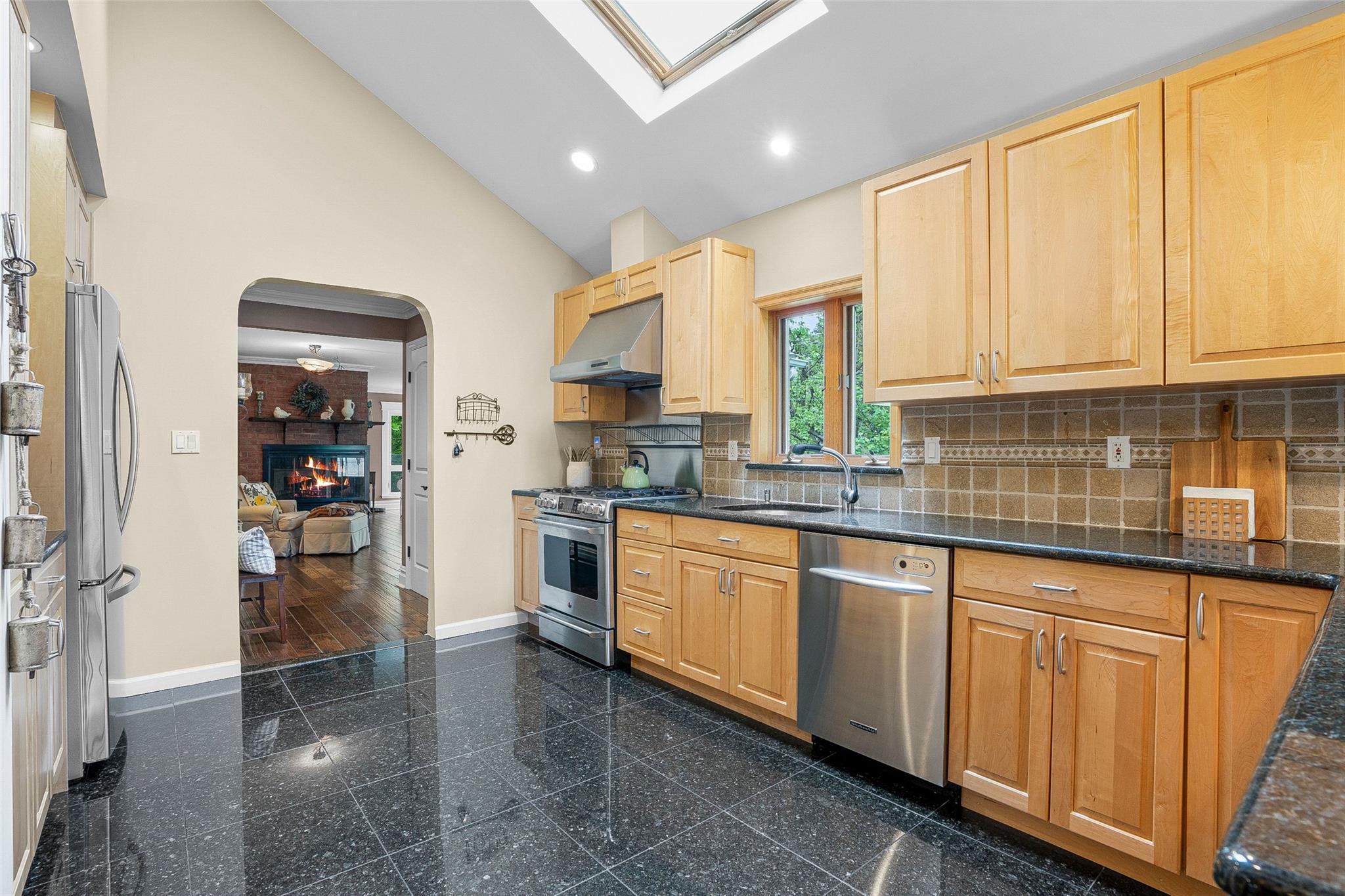 409 S Chelsea Road, White Plains, New York image 7