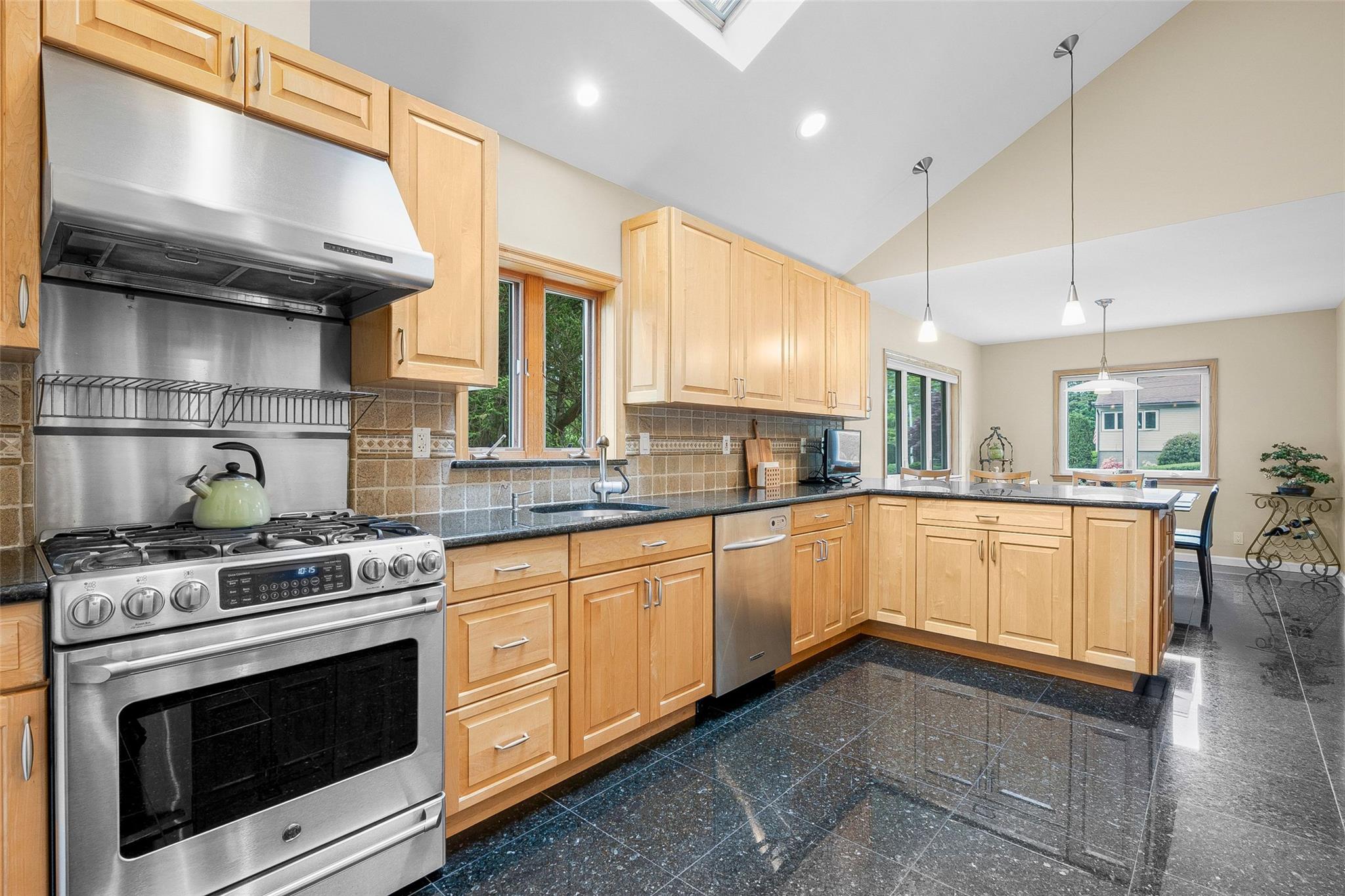 409 S Chelsea Road, White Plains, New York image 8