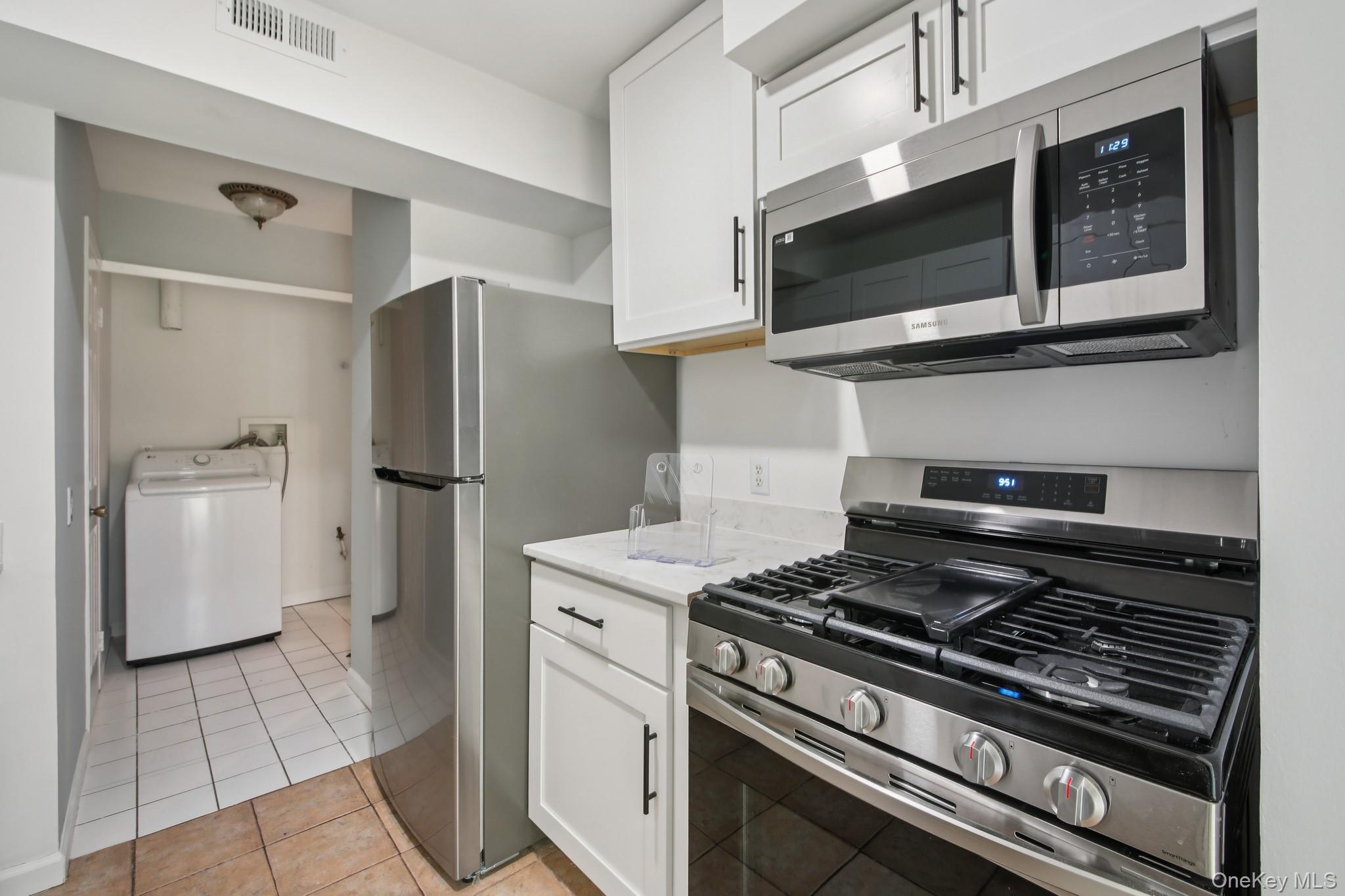 2317 Whispering Hills