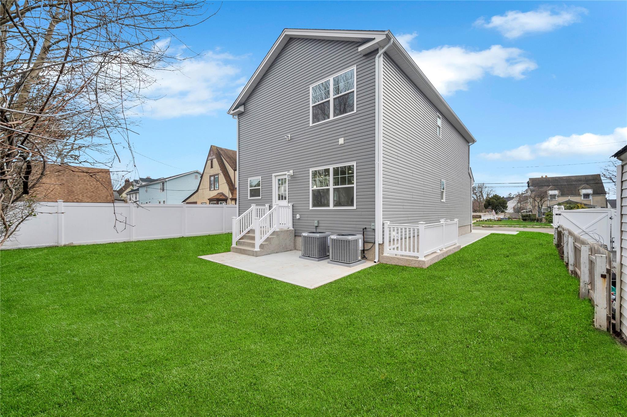 94 Manor Avenue, Hempstead, New York image 23