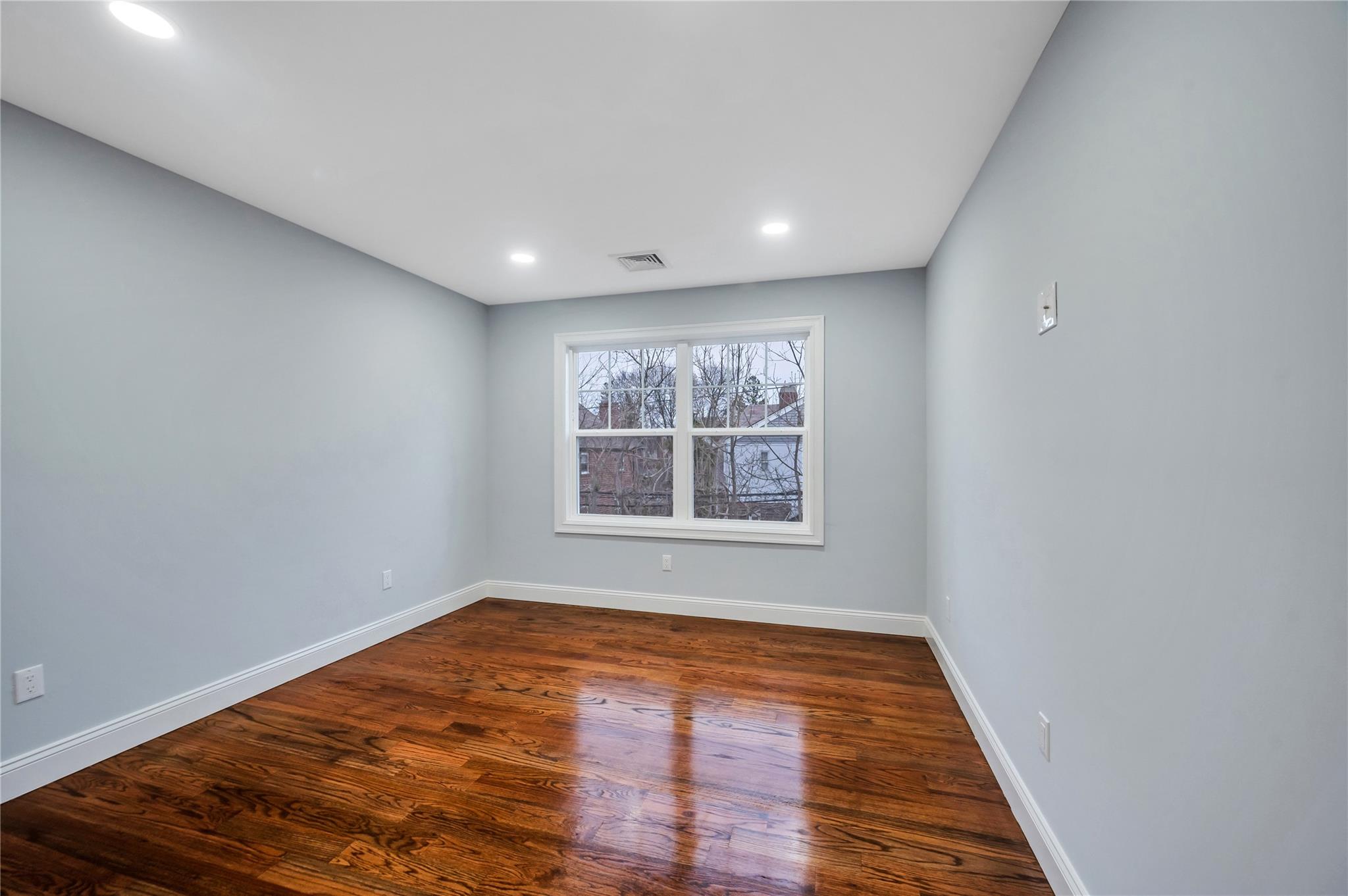 94 Manor Avenue, Hempstead, New York image 16