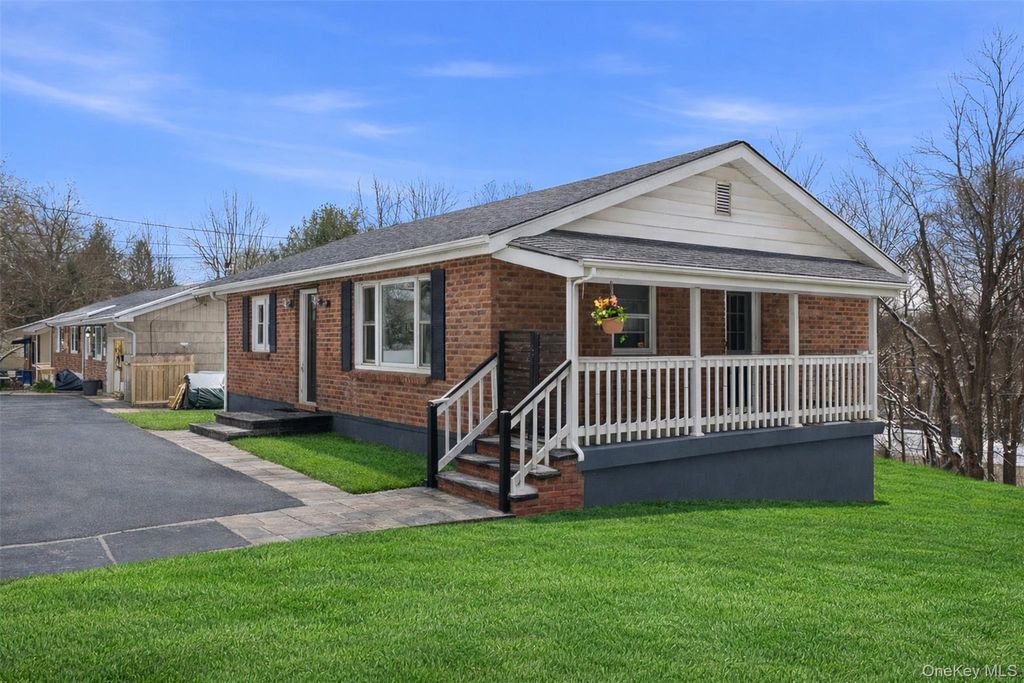 Photo of 28 Wileman Avenue, Walden, NY 12586 (MLS # 965270)