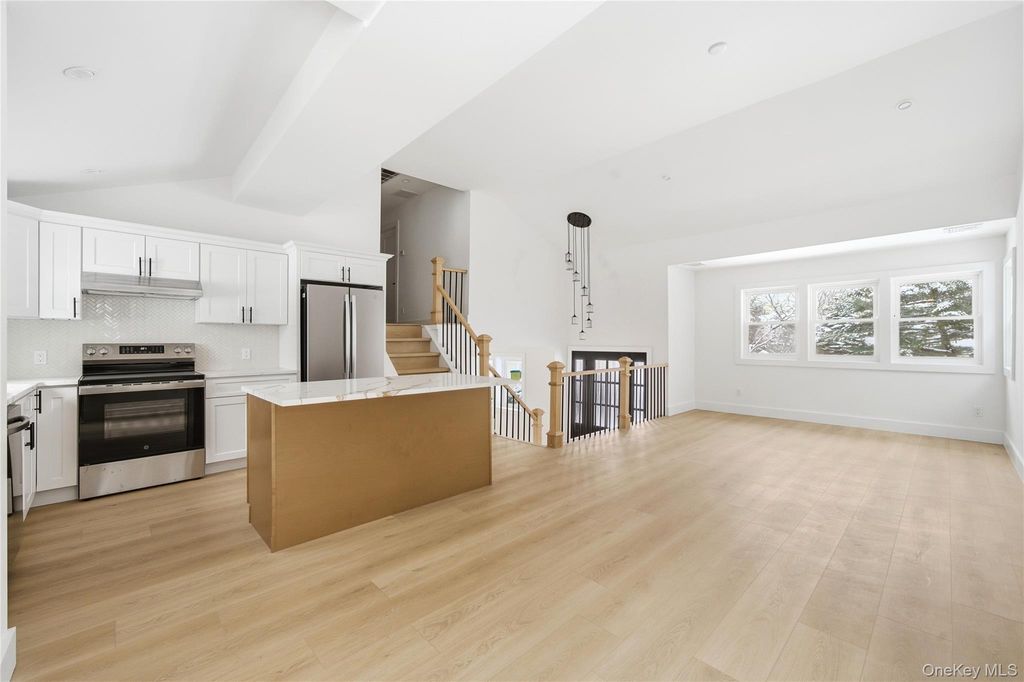 Photo of 126 Country Village Lane, East Islip, NY 11730 (MLS # 947009)