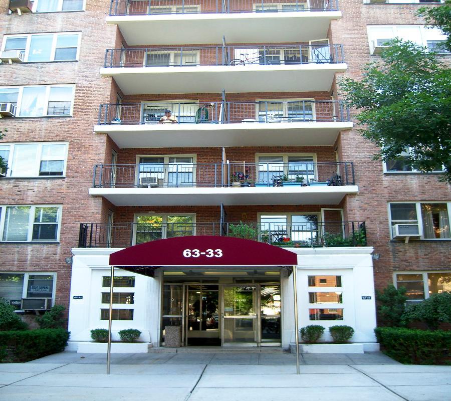 63-33 98th Place #3E, Rego Park, New York image 1