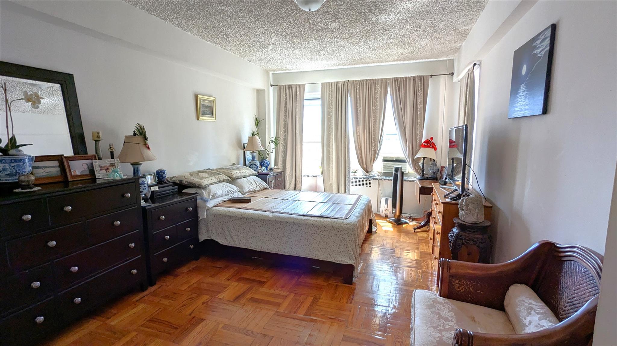 63-33 98th Place #3E, Rego Park, New York image 9