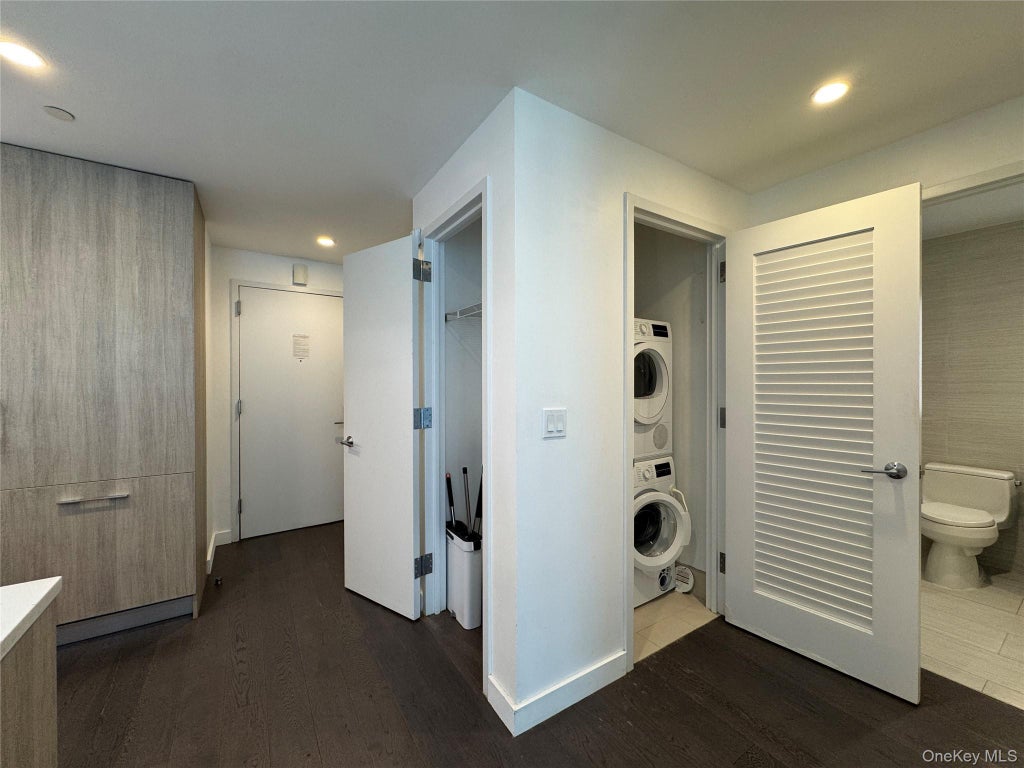 Photo of 131-05 40 Rd #15L, Flushing, NY 11354 (MLS # 1050099)