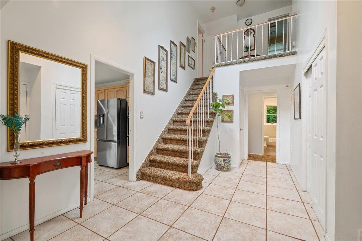 17 Juneau Boulevard, Woodbury, New York image 3