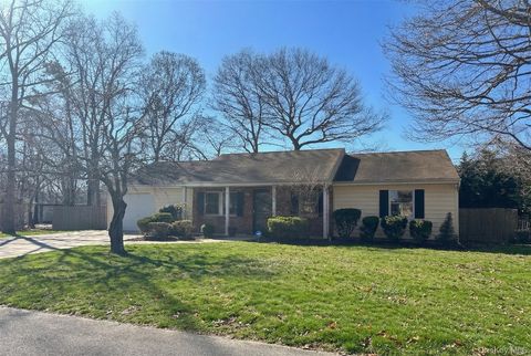 38 Happy Acres Drive Shirley NY 11967