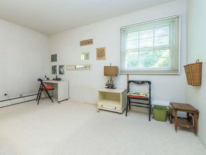 36 Lisa Drive, Dix Hills, New York image 24
